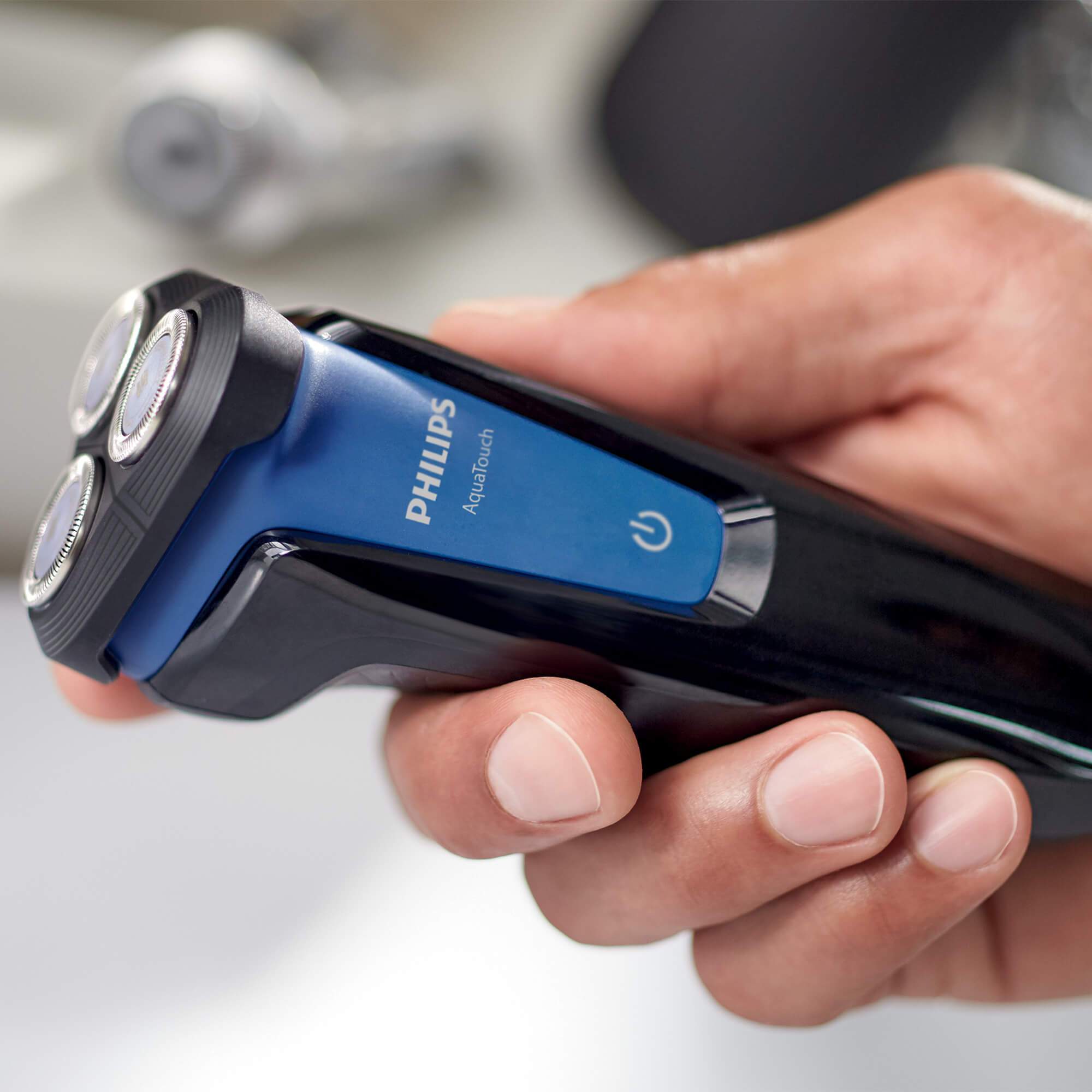 Afeitadora 3 Cabezas Aquatouch